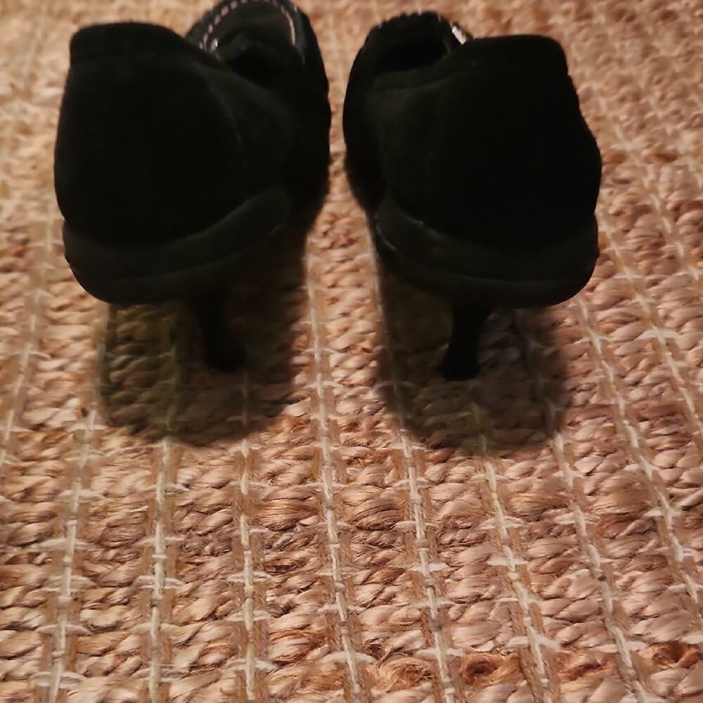 Vintage Y2k Bakers Black Suede Kitten Heels with Silver Buckle - Picture 9 of 10
